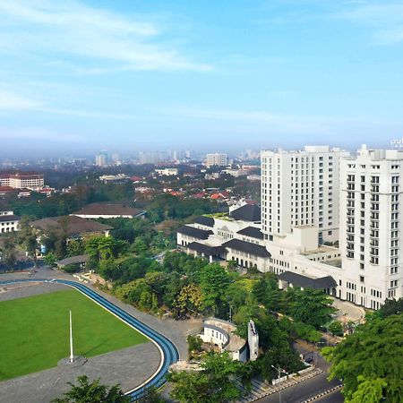 Pullman Bandung Grand Central Exteriör bild
